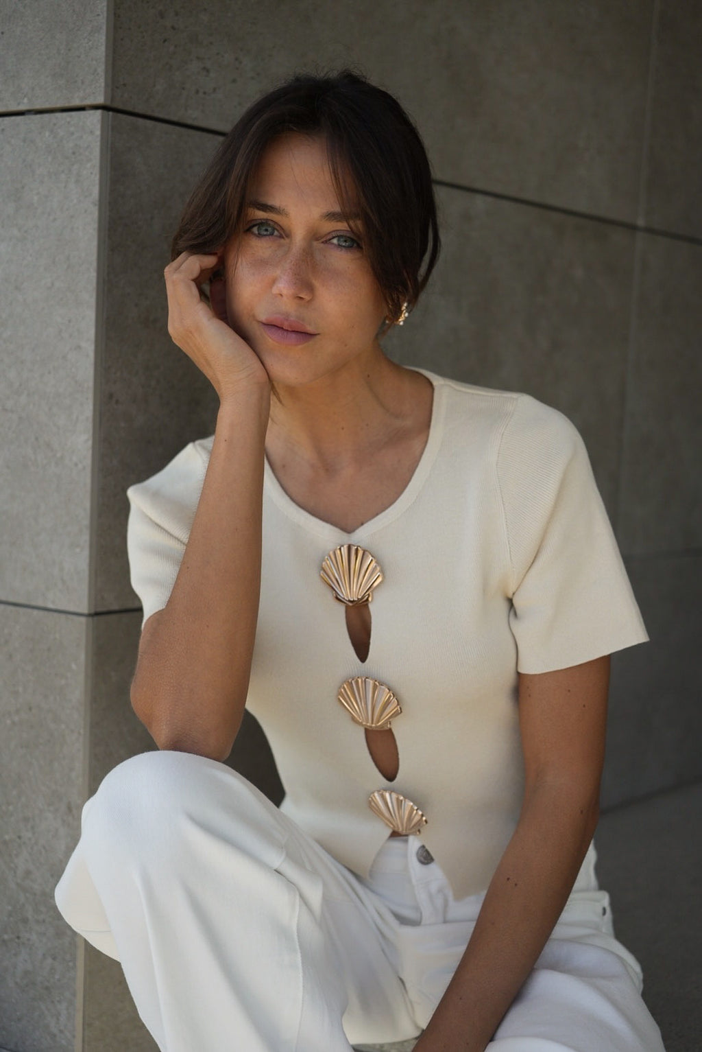 Beige Shell Muse